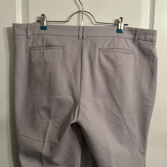 Light grey, comfortable pants 28”  inseam - Picture 4 of 4
